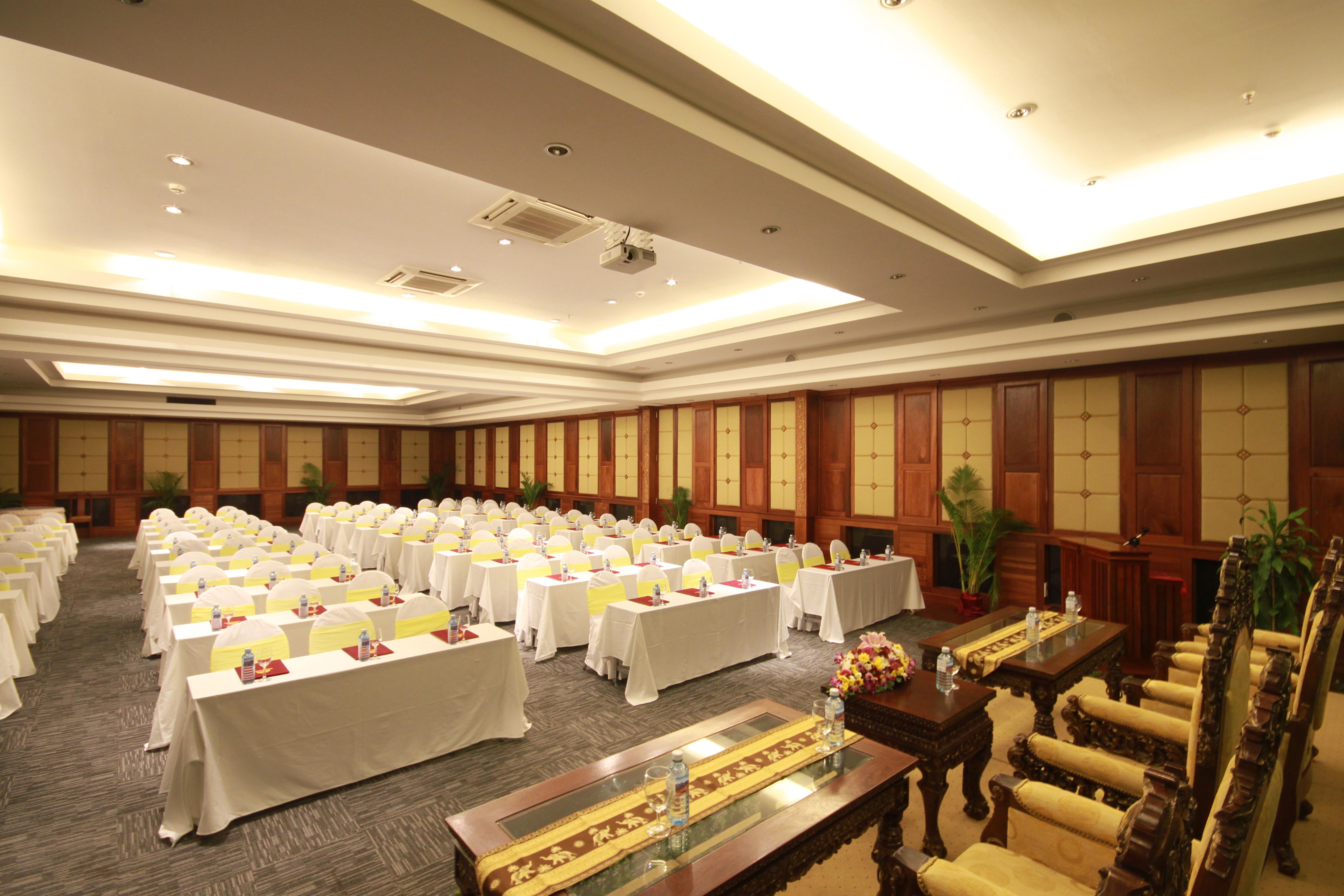 Empress Angkor Resort & Spa Siem Reap Exterior photo