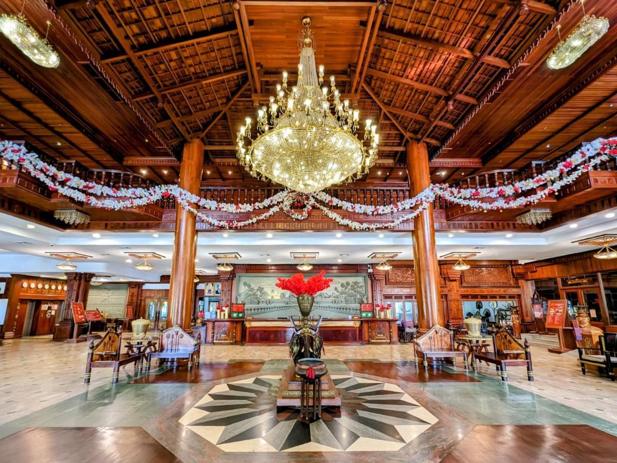 Empress Angkor Resort & Spa Siem Reap Exterior photo