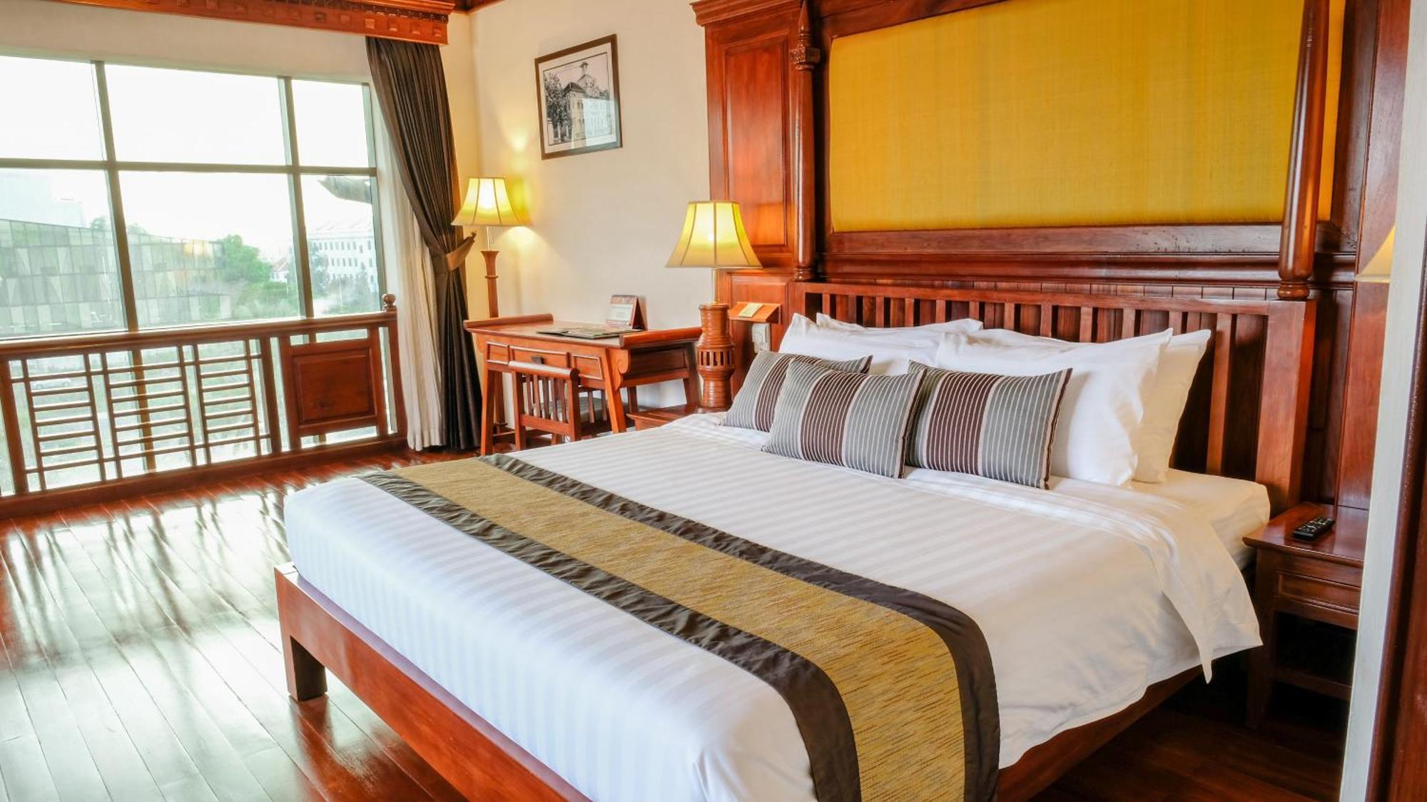 Empress Angkor Resort & Spa Siem Reap Exterior photo