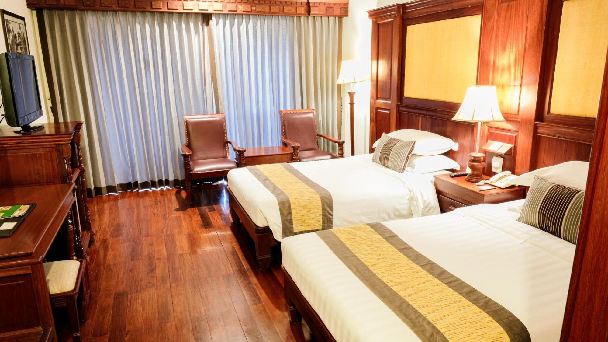 Empress Angkor Resort & Spa Siem Reap Exterior photo